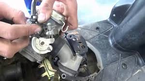 Mungkin sama dengan motor mio punya teman saya. Tune Up Mio Bagian 5 Membuka Karburator Youtube