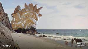 We were trying to make the audience. British Bake Off A Twitter Val Should Ve Passed Off Her Ruined Statue Of Liberty Showstopper As A Planet Of The Apes Homage Gbbo Extraslice