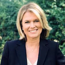 Donna Doherty's Instagram, Twitter & Facebook