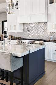 35 Black And White Kitchen Ideas For Quartz Countertops In 2022 Kitchen Backsplash Designs Kitchen Inspiration Design Home Kitchens