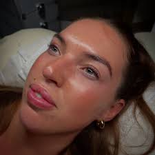 Katie Everitt (@thelasherstouchdubai) · Dubai