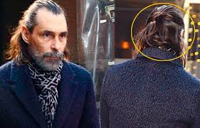Yeni dizi kağıt ev sete çıkıyor. Erdal Besikcioglu Nun Yeni Imaji Sasirtti