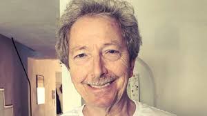 Indispensable waiting for vaccination double cd, double vinyl * or digital in record stores, feltrinelli stores, amazon, in all digital stores and halidon music * sold out. Fabio Concato Diventa Nonno E Festeggia 40 Anni Di Matrimonio