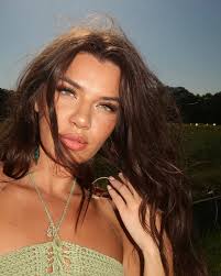 ✨ Grace Lilly ✨ (@glillyvibes) • Threads, Say more