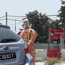 Satu kemalangan membabitkan sebuah kereta mewah bernilai jutaan ringgit. Cerita Kak Z 2018