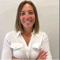 100+ profili “Deborah”