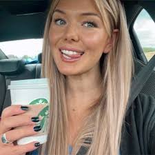 Lucy Clare Grant (@lucyclaregrant)