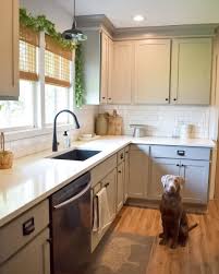 Many new york city subway stations are decorated with colorful ceramic plaques and tile mosaics. American Olean On Twitter Excuse Us While We At This Beautiful Kitchen Complete With Classic Subwaytile Backsplash And An Adorable Dog Americanolean Featurefriday Instagram User Thegeorgevillefarmhouse Featuring Matte In Designer