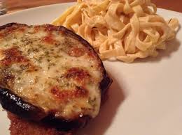 Escalope S Parmigiana A Ma Facon Escalope Parmigiana Idee Recette Recette Sympa