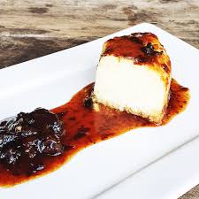 Pudim de Coco com Calda de Ameixa Low Carb e Cetogênico - Saschi - Receitas  e +