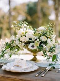 Low Wedding Centerpieces That Will Steal The Show Low Wedding Centerpieces White Wedding Flowers Centerpieces Summer Wedding Centerpieces