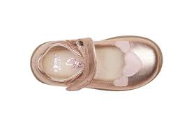 Gold baby shoes gold girls shoes gold by prettygirlstreasures. Clarks Mara Rose Gold Baby Shoes Babies Kids Babies Apparel On Carousell