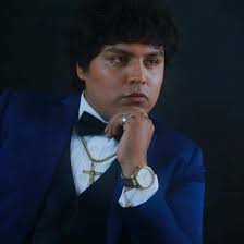 LA QUE MANDA ES ELLA