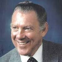 Donald Ream's Instagram, Twitter & Facebook