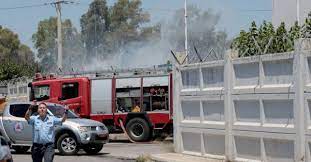 Σύμφωνα με τις πρώτες πληροφορίες, το βυτιοφόρο μετέφερε προπάνιο στην περιοχή κοντά στα διυλιστήρια. Aspropyrgos Te8hke Ypo Meriko Elegxo H Fwtia Sto Bytioforo Eixe Zhth8ei Ekkenwsh Ths Perioxhs Newmoney