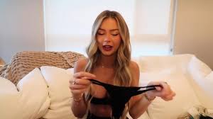 MASSIVE Bikini Try On Haul With Sexy Mama Me Alyssa Kulani - EPORNER