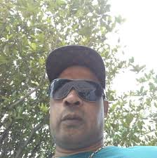 Nap mande GOUVÈNMAN poul mete potvwa deyò pou fè sansibilizasyon pou  kowonaviris la. Li pa posib pou moun yo ap boule bokit yo.