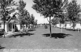 13 vacation rental(s) near this location. Muskegon Mi Bill S Modern Cabins On Route 31 Courtyard Rppc 1940s Hippostcard