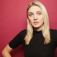 Sarah Keats's Instagram, Twitter & Facebook