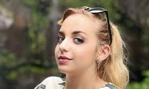 Vicky Beauregard's Instagram, Twitter & Facebook