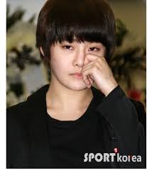 Cả nhóm T-ara đi viếng đám tang bà nội của Boram