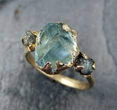 Raw Uncut Aquamarine Diamond Gold Engagement Ring Wedding Ring Custom One Of A Kind Gemstone Ring Bespoke Three Stone Ring Byangeline Yuvelirnye Tendencii Yuvelirnye Izdeliya Brillianty