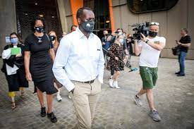 Jun 07, 2021 · papis dia, de vader van de overleden student sanda dia (20), komt maandag voor het eerst oog in oog te staan met de reuzegommers die betrokken waren bij zi. Reconstructie Jaren Afgeteld Naar Deze Dag In Zaak Sanda Dia Maar In Een Paar Seconden Was Het Voorbij Binnenland Hln Be