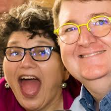 Today in San Miguel de Allende with the help of Ian Clement and his  wonderful team, I was able to receive my temporary residency card. I asked  a lot of questions and