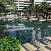 The hospital is named in honour of sultan ismail of johor. The Best Hotels Closest To Hospital Sultan Ismail In Johor Bahru 2021 Updated Prices Expedia
