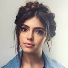 Oily hair can cause huge problems when it comes to choosing a hairstyle that looks good. 4 Easy Hairstyles To Hide Your Greasy Af Hair Blog Huda Beauty