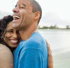 Laura Henrickson's Instagram, Twitter & Facebook