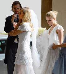 The poppydelevingne community on reddit. Poppy Delevingne Romantische Hochzeit Mit 17 Brautjungfern Ok Magazin