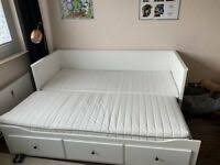 Kaufe dein neues bett einfach günstiger online und lass es dir nach hause liefern. Ikea Hemnes Bett Zu Verkaufen In Kreis Pinneberg Tornesch Ebay Kleinanzeigen