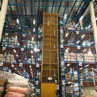 Yoong onn corp bhd is an integrated designer, manufacturer, distributor and retailer of home linen and bedding accessories. Yoong Onn Corporation Berhad Office