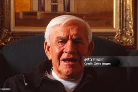 Former Collingwood Magpies VFL legend Lou Richards poses at his home...  News Photo