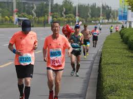 Pacemakers may be used to avoid the tactics of deception that are possible in competition by those who, for example, race away from the start line (and are likely to subsequently slow down). 74 Year Old Gu Dawo Is The The Oldest Official Pacemaker In Chinese Marathon History