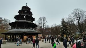 Weihnachtsmarkt Chinesischer Turm Englischer Garten Schwabing Munchen Weihnachtsmarkte Willkommen