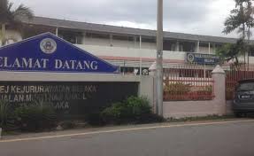 Check spelling or type a new query. Kolej Kejururawatan Melaka Di Bandar Melaka