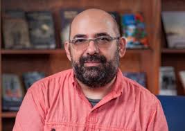 Wasserstrom Prize for Graduate Teaching Presented to Physics Professor  Christian Santangelo — Syracuse University News