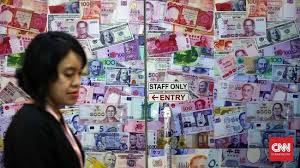 Pemerintah indonesia mengakui adanya potensi peningkatan impor dari china pascakebijakan negara tersebut mendevaluasi mata uang renminbi. China Picu Perang Mata Uang Rupiah Ditutup Menguat