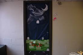Make your classroom more inviting for your students with these great classroom door decorations. The Best Halloween Dorm Door Decorations Onward State