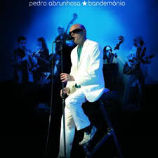 She keeps her distance from him, confessing. Pedro Abrunhosa On Tidal