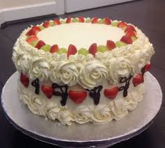 Images & pictures of christmas pound cake wallpaper download 33 photos. Fresh Cream Cake Cake Cake Decorating Cake Design