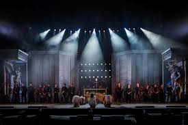 Szent istván király múzeum 1873 óta. Istvan A Kiraly Budapesti Operettszinhaz 2018 Szinhaz Az Egesz