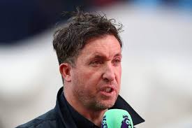 This is an open letter to Gareth Southgate. Dear Gareth, Play 2 out and out  wingers, play Foden as the 10 and Bellingham and Rice in the middle. Give  more minutes to