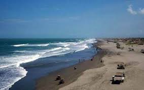 Ternyata, tidak sedikit warganet yang iri dan ingin dikelilingi wanita. Pantai Parangtritis Wisata Eksotis Jogja Yang Wajib Dikunjungi