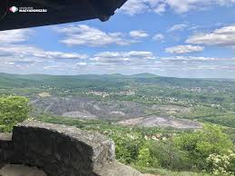 Pécs has always been close to my heart. Hinta A Mecsek 404 Meter Magas Csucsan A Flora Pihenonel Csodalatosmagyarorszag Hu