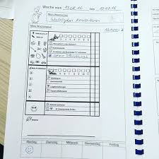 Die Erstklassler Kennen Die Wochenplanarbeit Seit Der 1 Schulwoche Das Klappt Einfach Super Erstklassler Ersteklasse Schulwoche Wochen Planer Grundschule