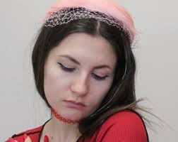 Vintage 50er Jahre Pinke Feder Whimsy mit bird cage Schleier von Mr. Joel  Ring Hut Krone Fascinator