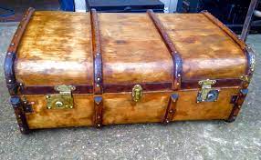 Lovelace Steamer Trunk Available At P Jones Antiques Of Neston Sell Items Steamer Trunk Antiques